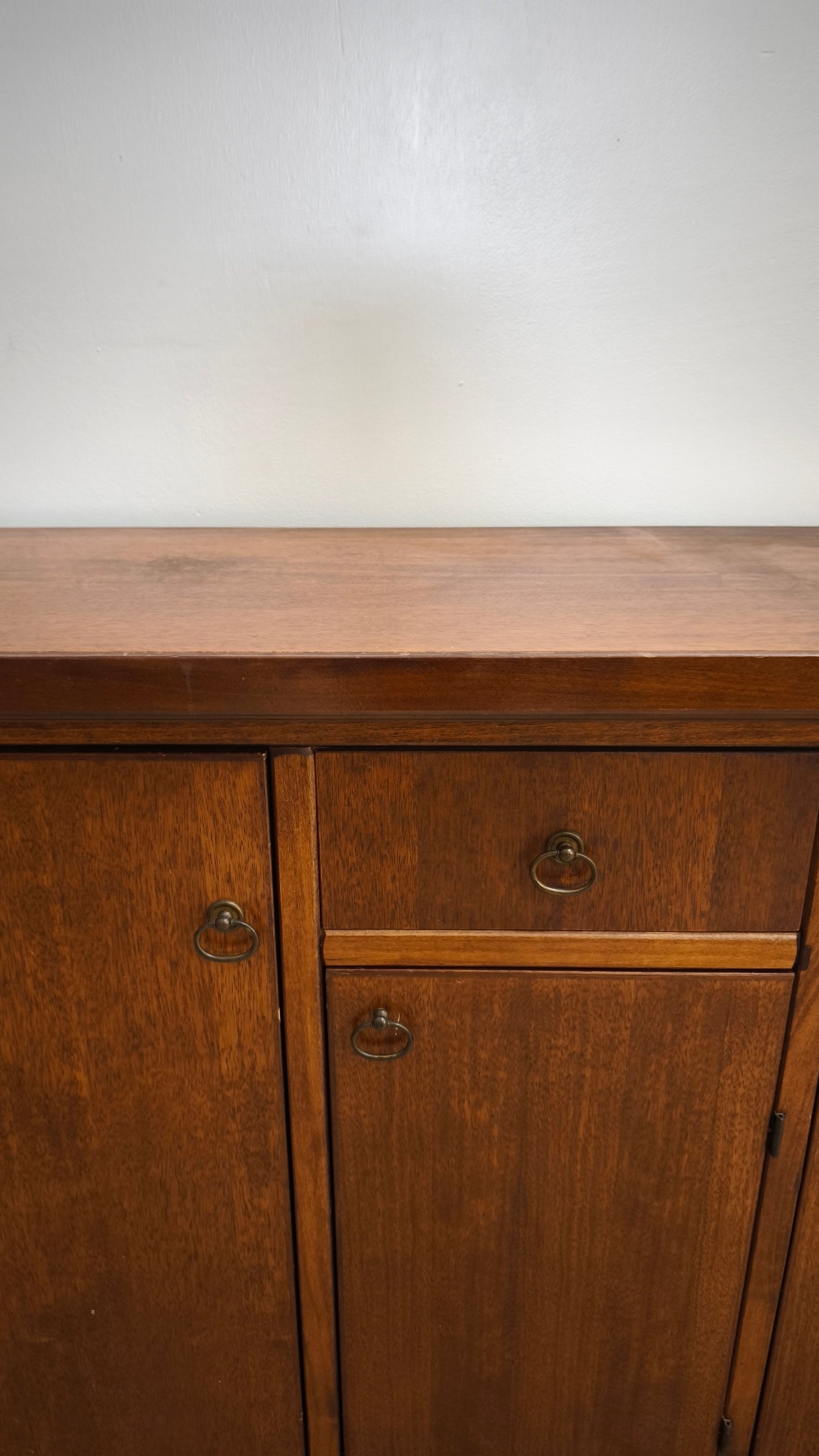 90598 Servante in legno tre sportelli