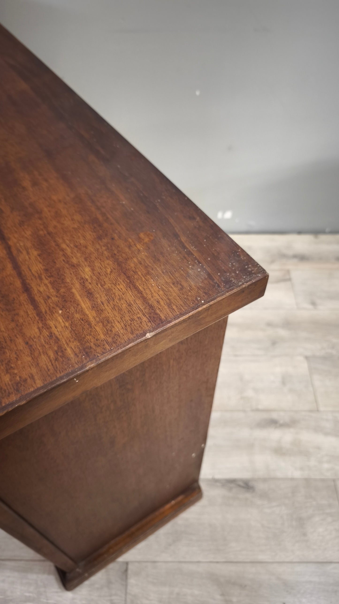 90598 Servante in legno tre sportelli