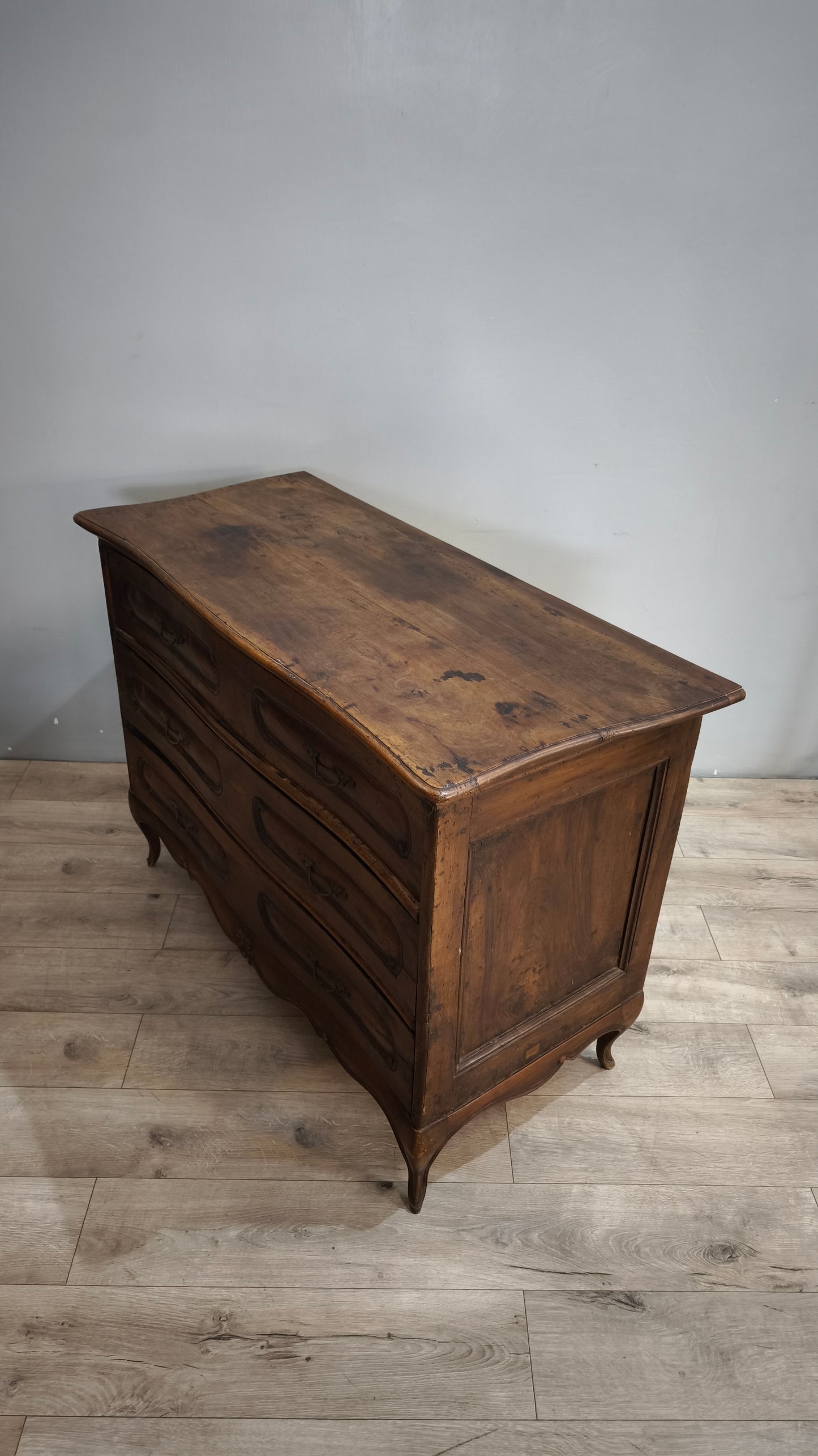 90599 Comò in legno massello tre cassetti