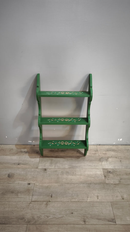 90608 Bacheca pensile in legno dipinta verde