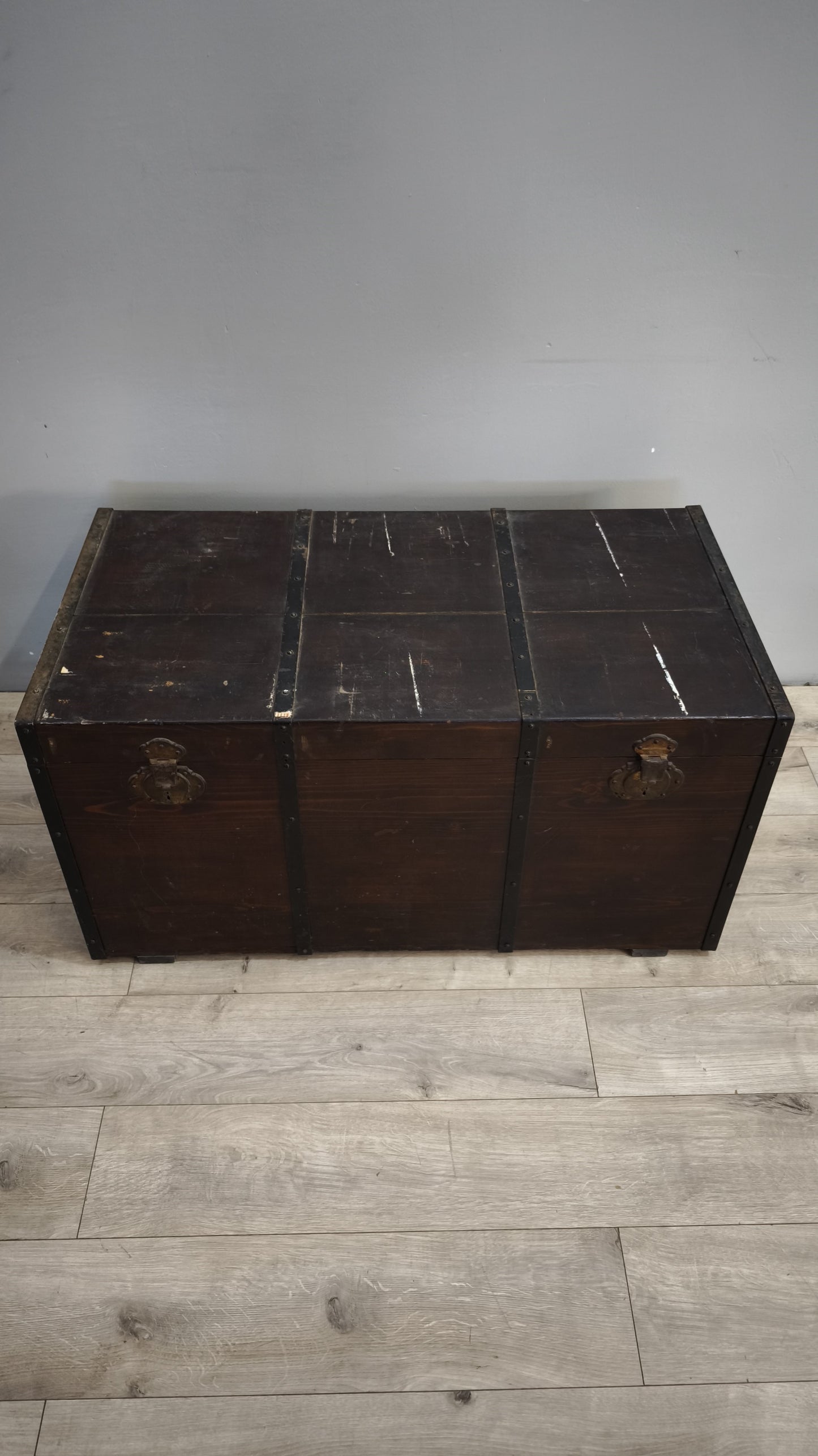 84 Baule in legno