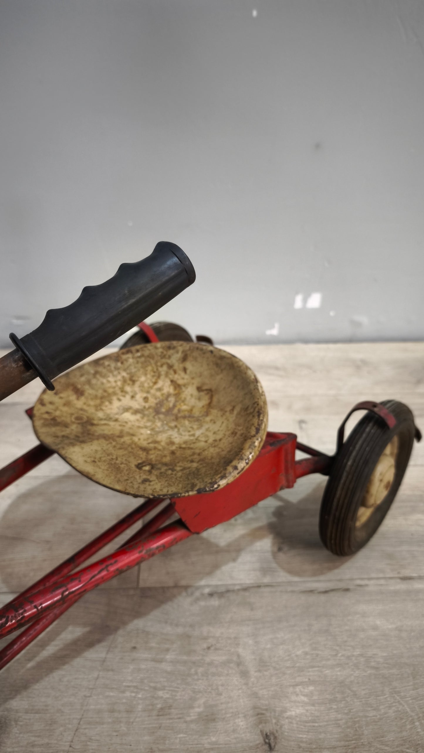 91322 Triciclo vintage a leva 'MFA', Francia, anni '40