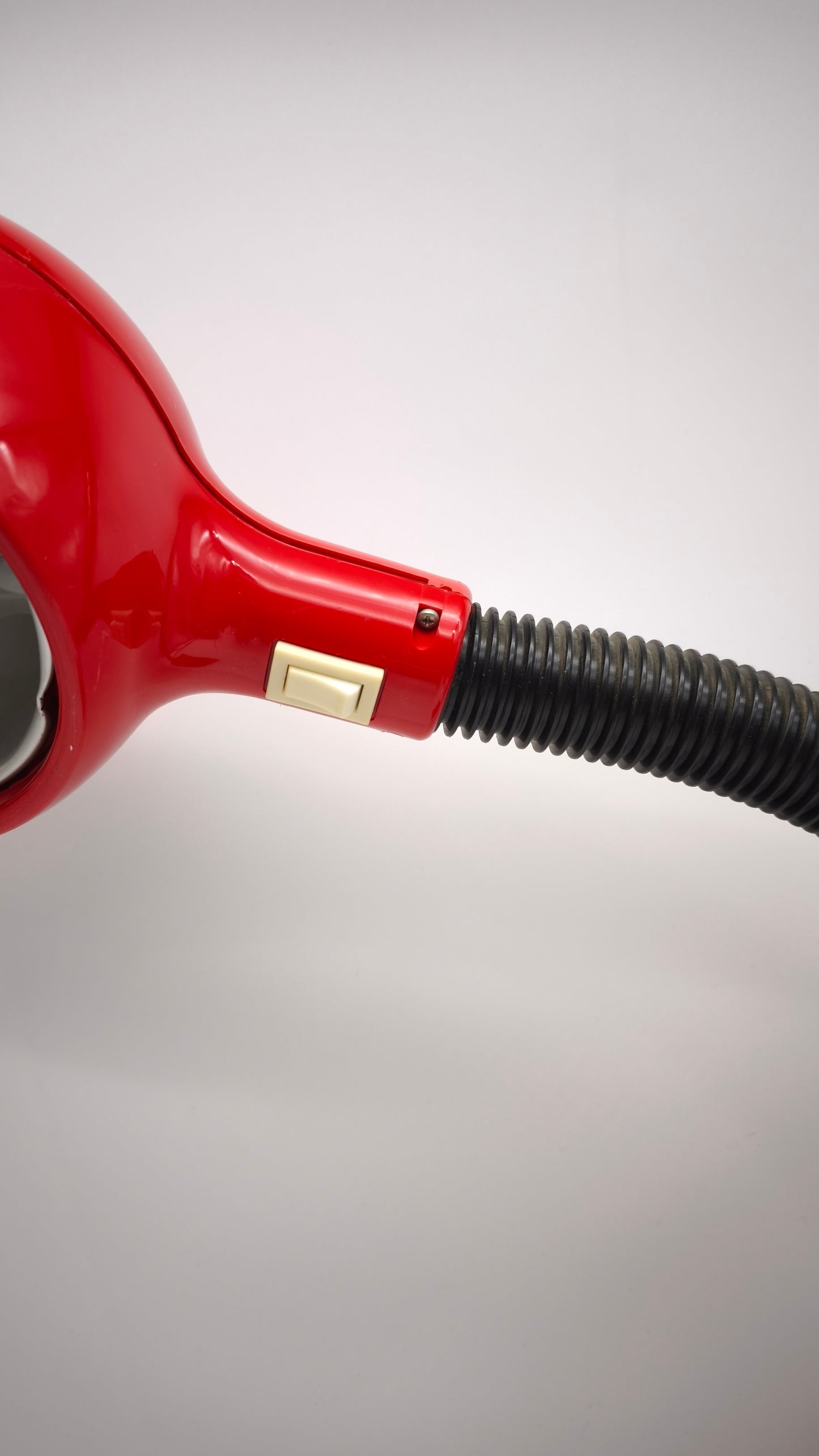 110 Lampada da tavolo Flex Red di Magistretti per Emmedi