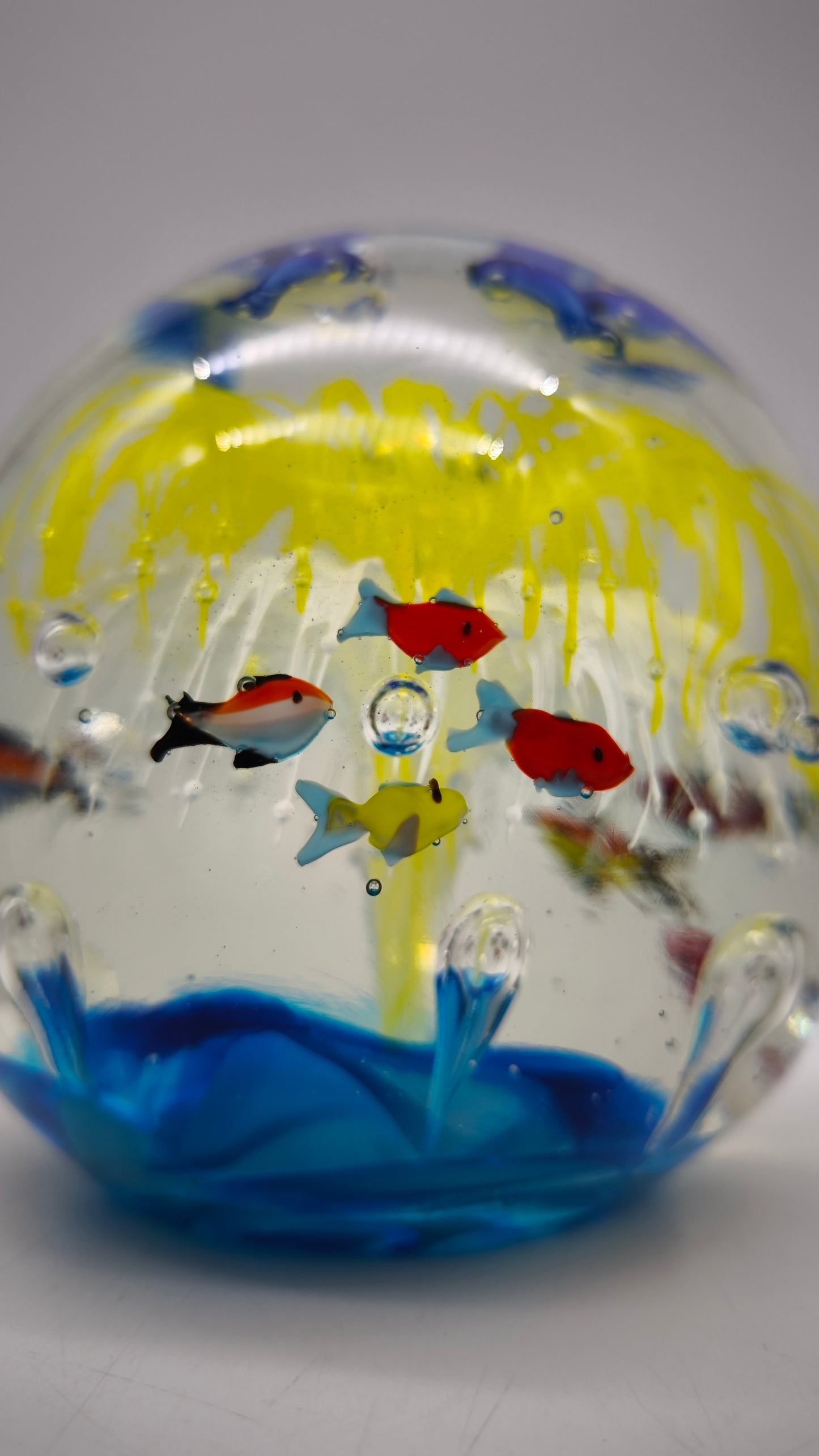 90754 Fermacarte in vetro con decorazione a tema marino