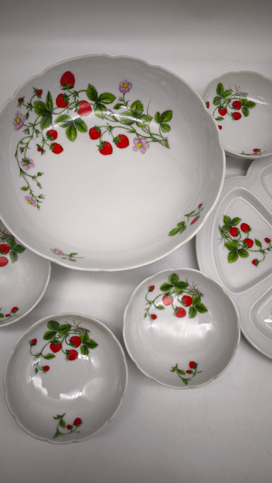 12 Set da macedonia 'Fraises De Quatre Saisons' di Nicole Bernardaud per Limoges