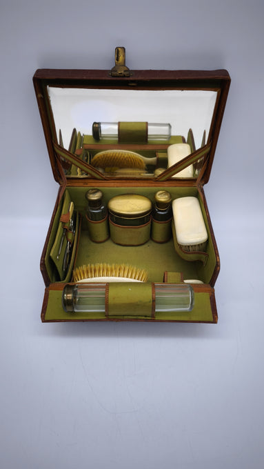 89999 Set vintage da toletta