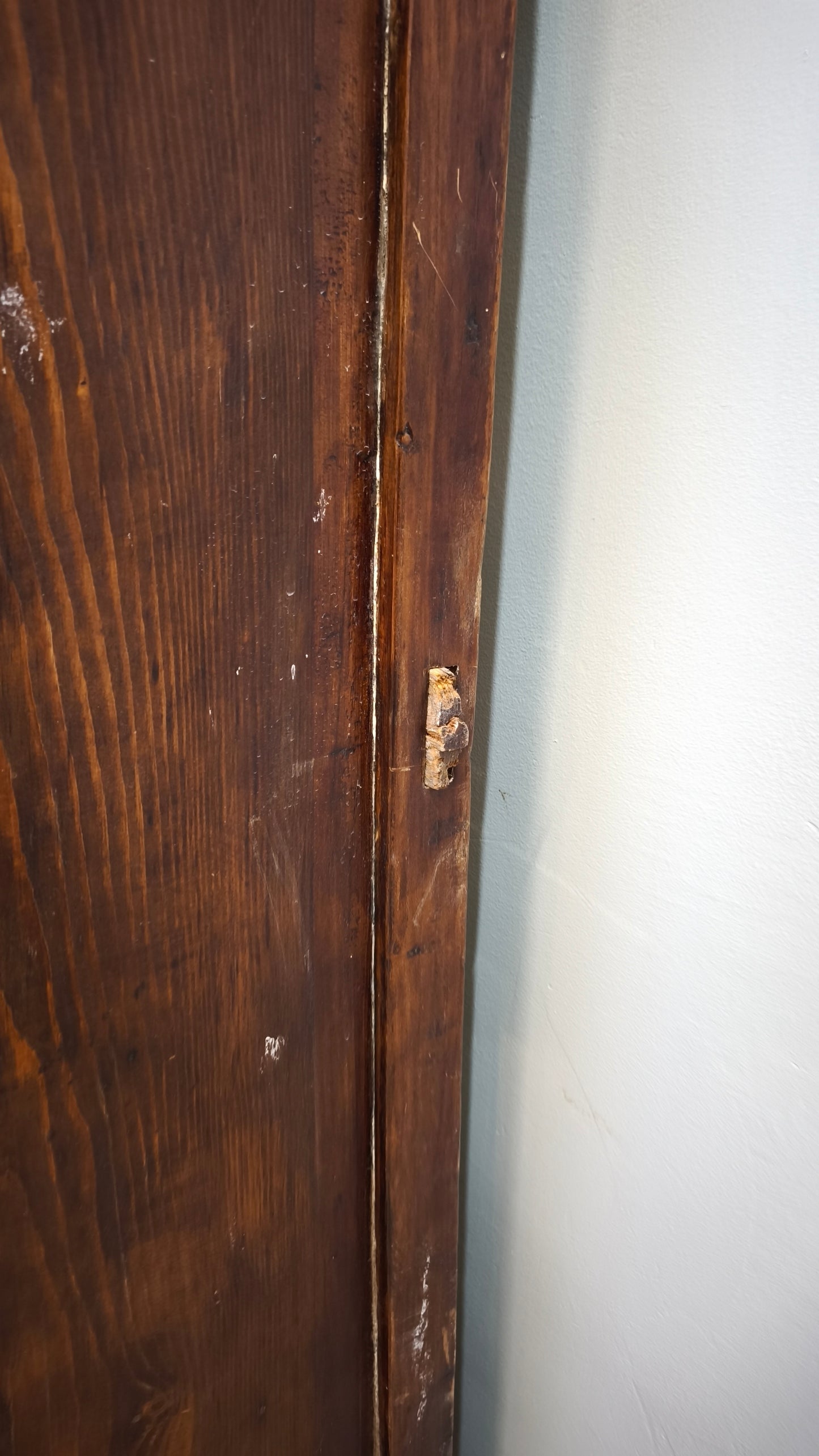 113 Armadio in legno stile orientale