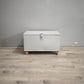 90885 Baule in ferro grigio con ruote