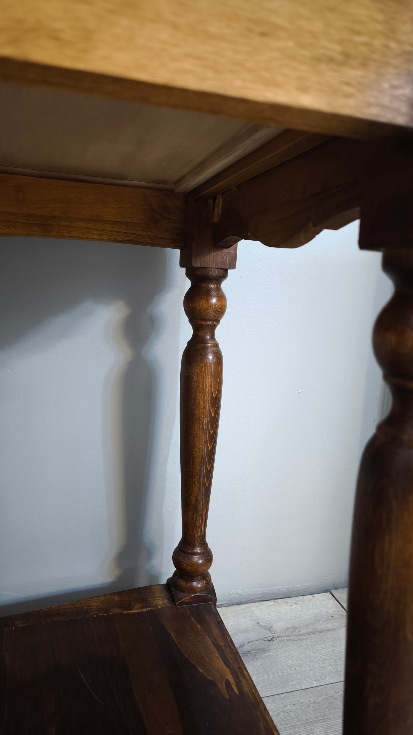 90961 Console in legno con quattro cassetti