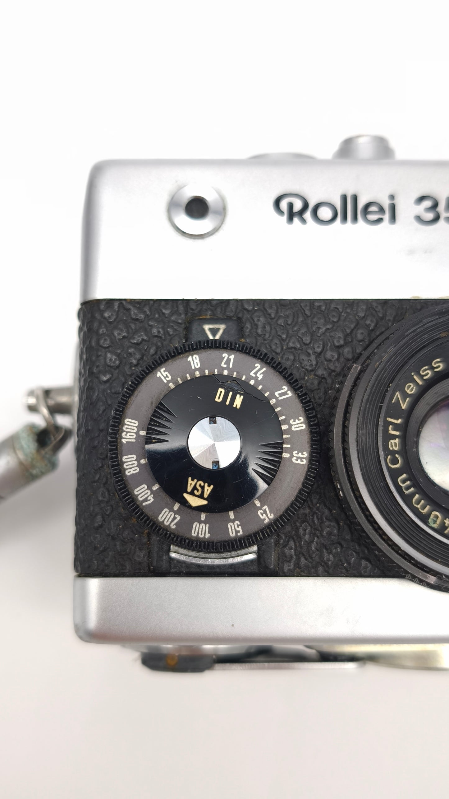 90965 Macchina fotografica vintage Rollei 35 con custodia