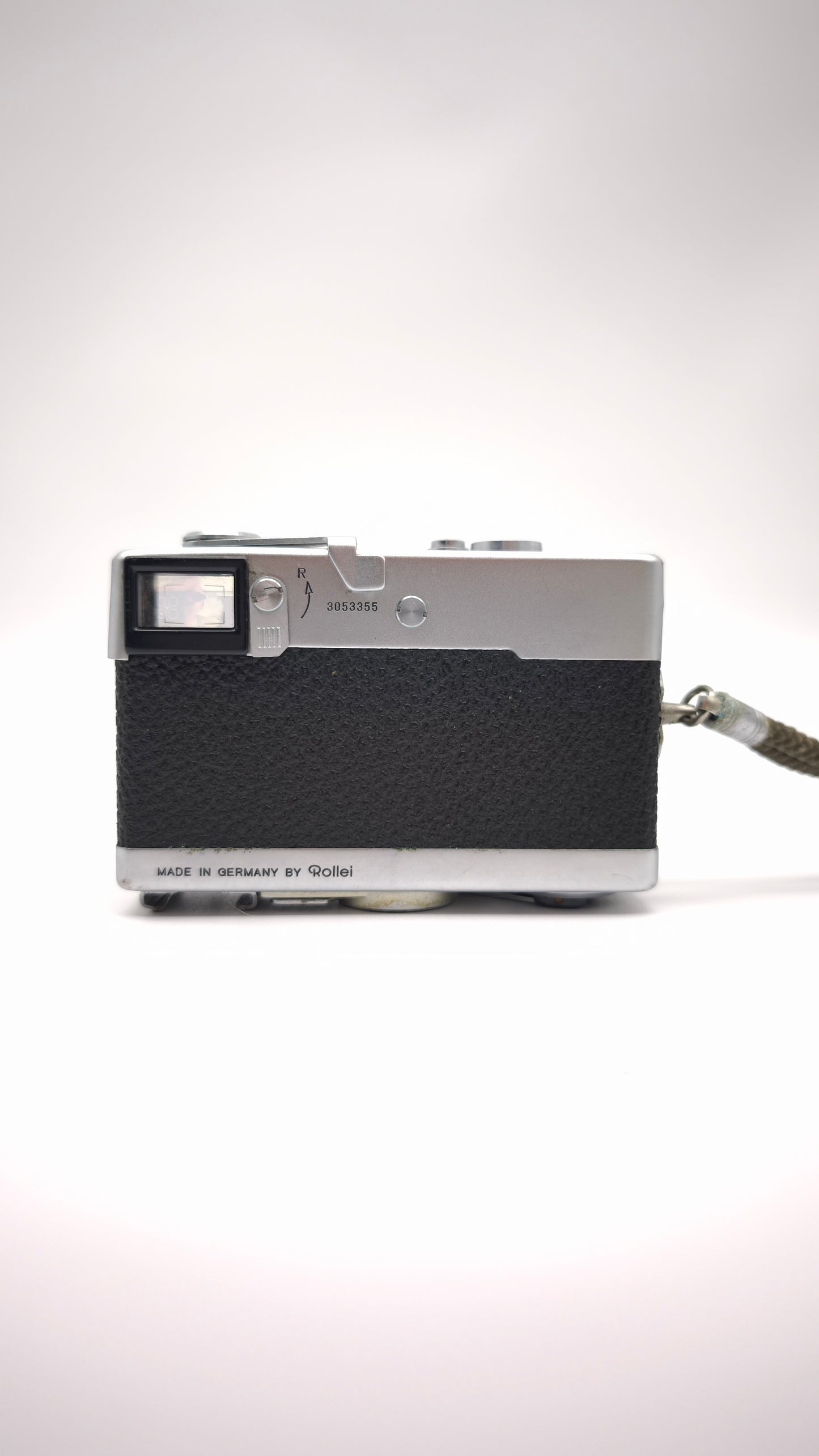 90965 Macchina fotografica vintage Rollei 35 con custodia