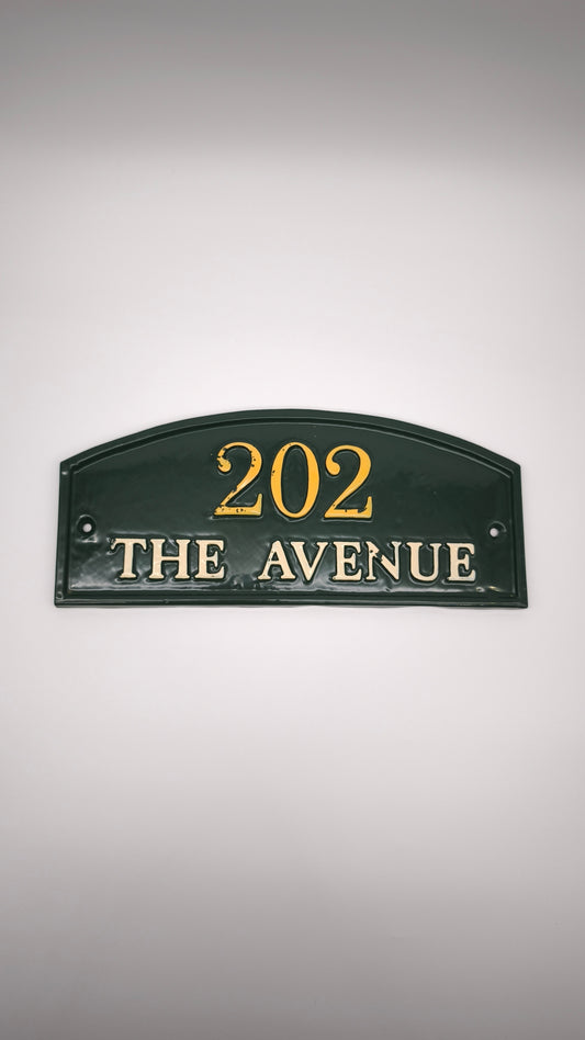 Targa in metallo smaltato 202 The avenue