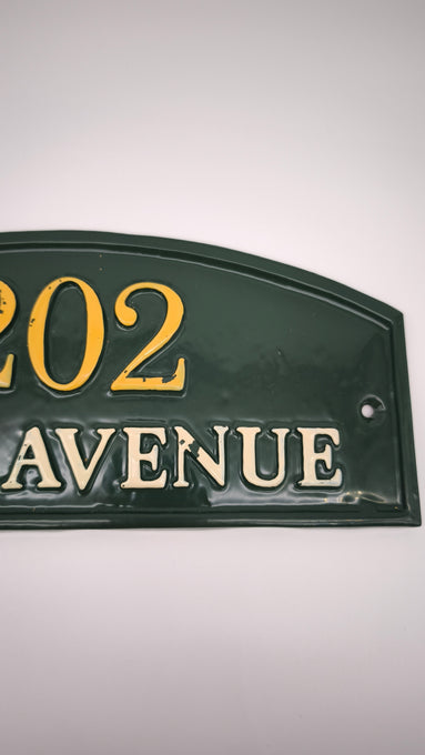 Targa in metallo smaltato 202 The avenue