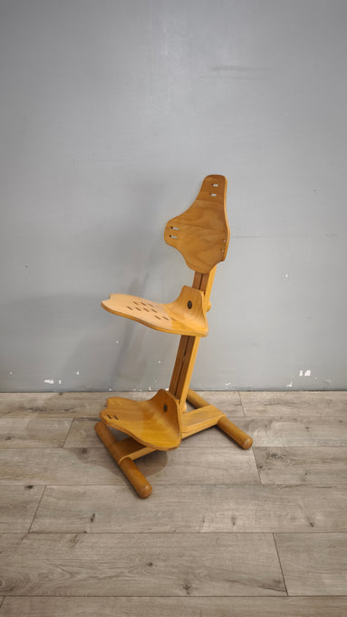 137 Sedia ergonomica Stokke