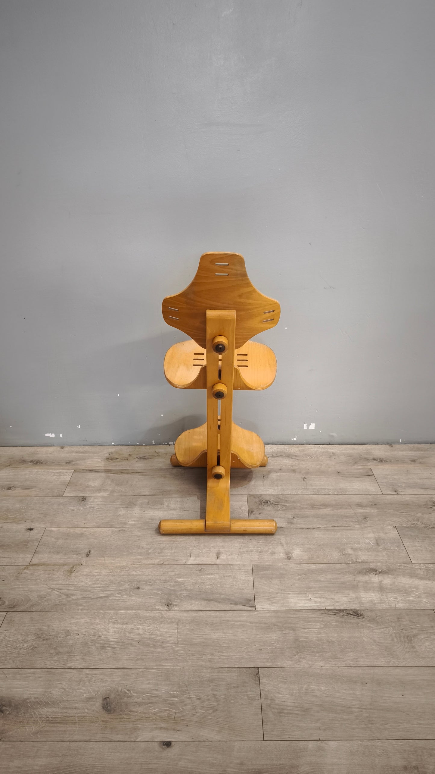 137 Sedia ergonomica Stokke