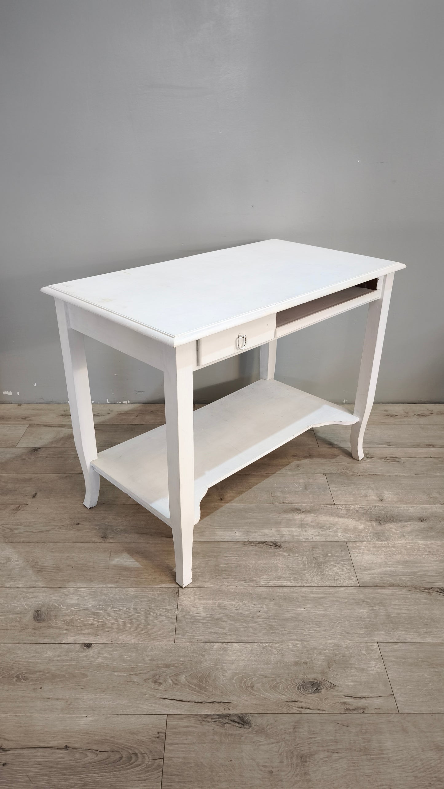 91167 Scrivania bianca con sedia