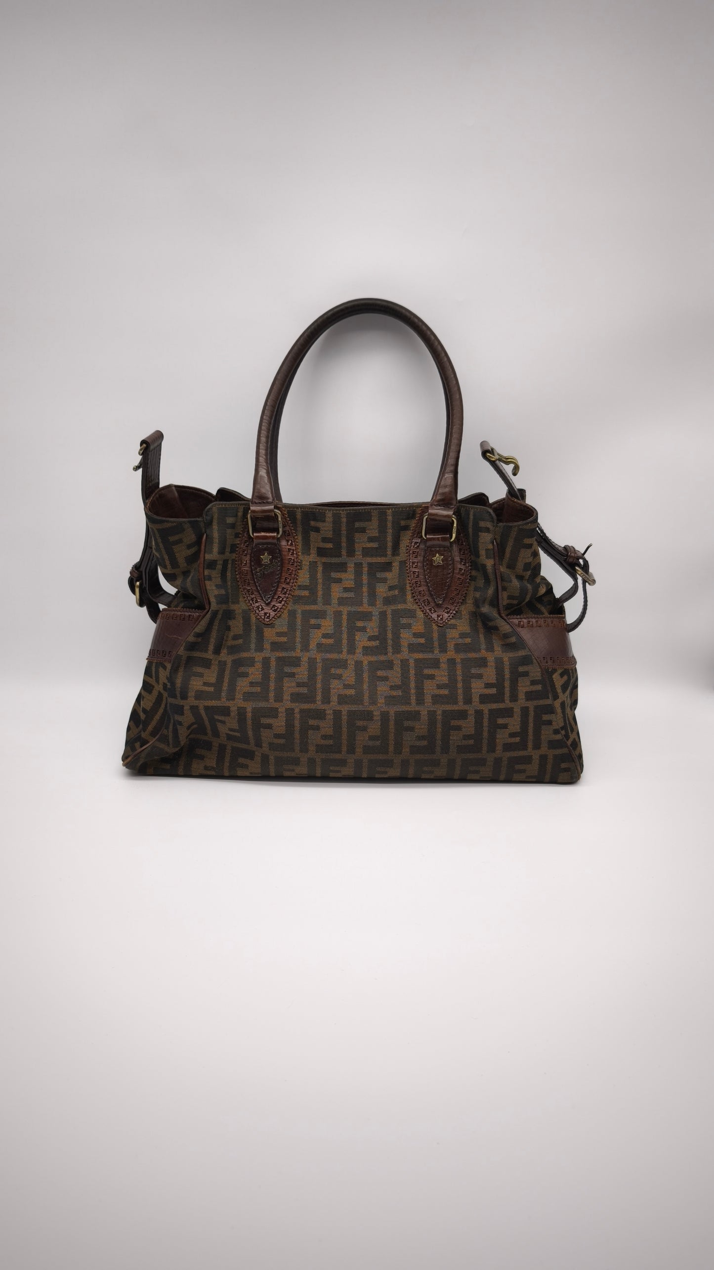 91107 Borsa Fendi con pattern logo