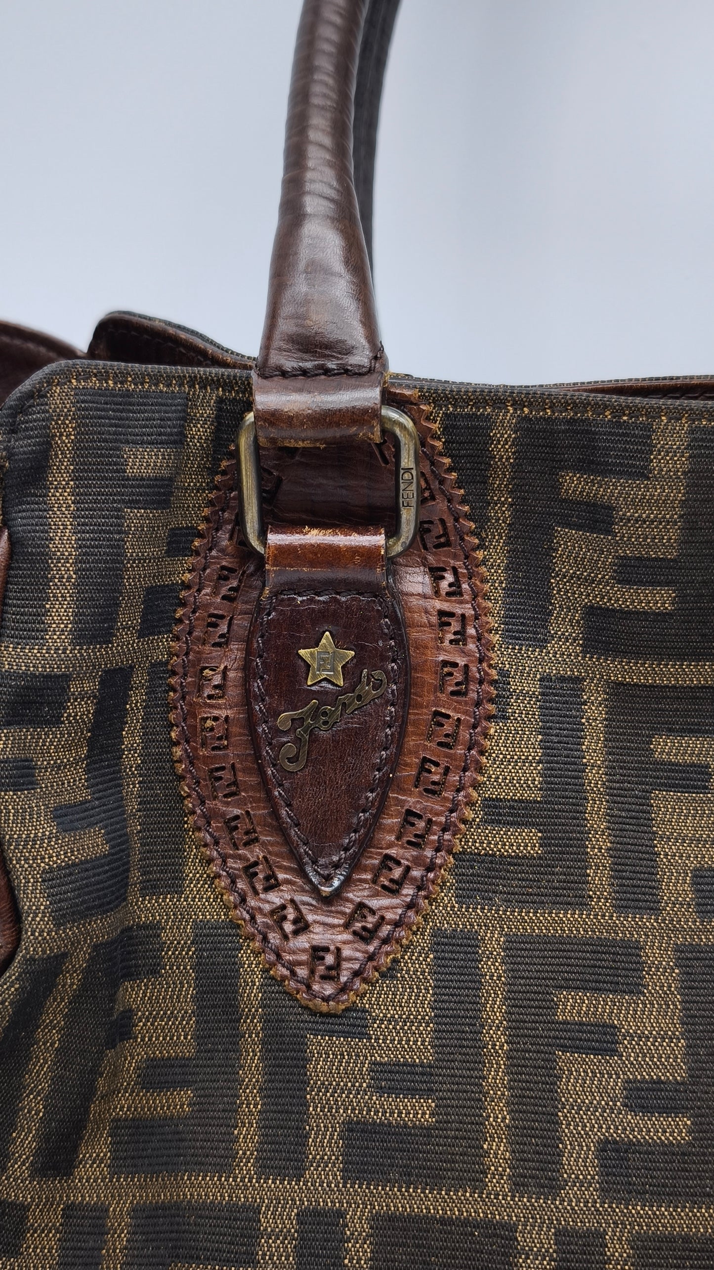 91107 Borsa Fendi con pattern logo