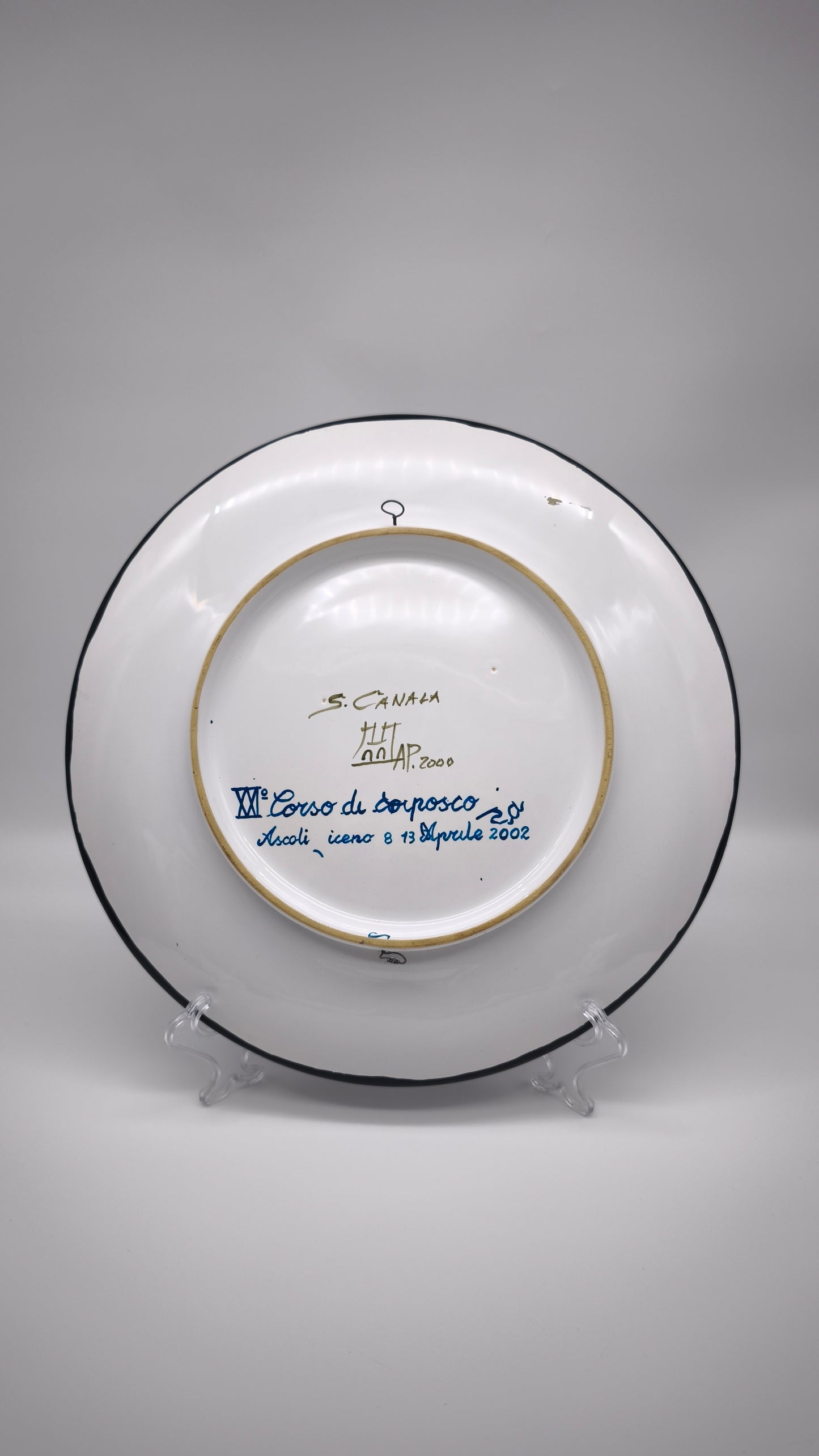 126 Piatto decorativo in ceramica dipinta Ascoli Piceno