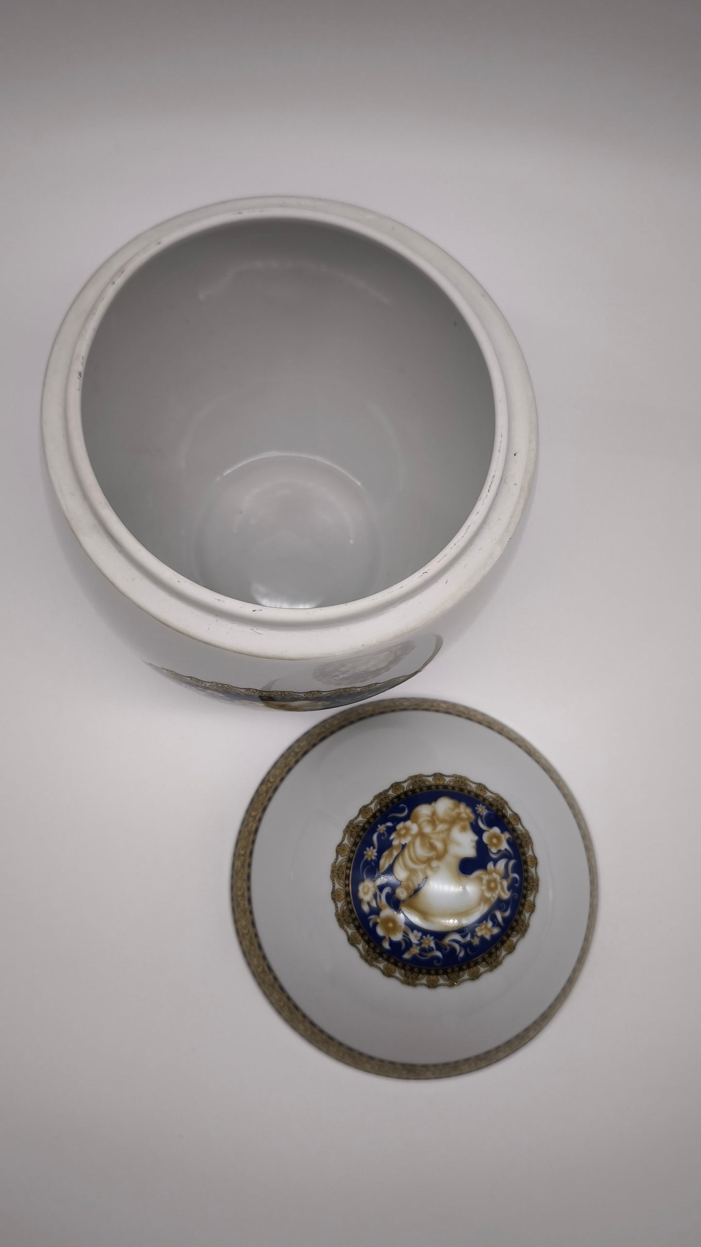 91180 Vaso uovo in ceramica decorata