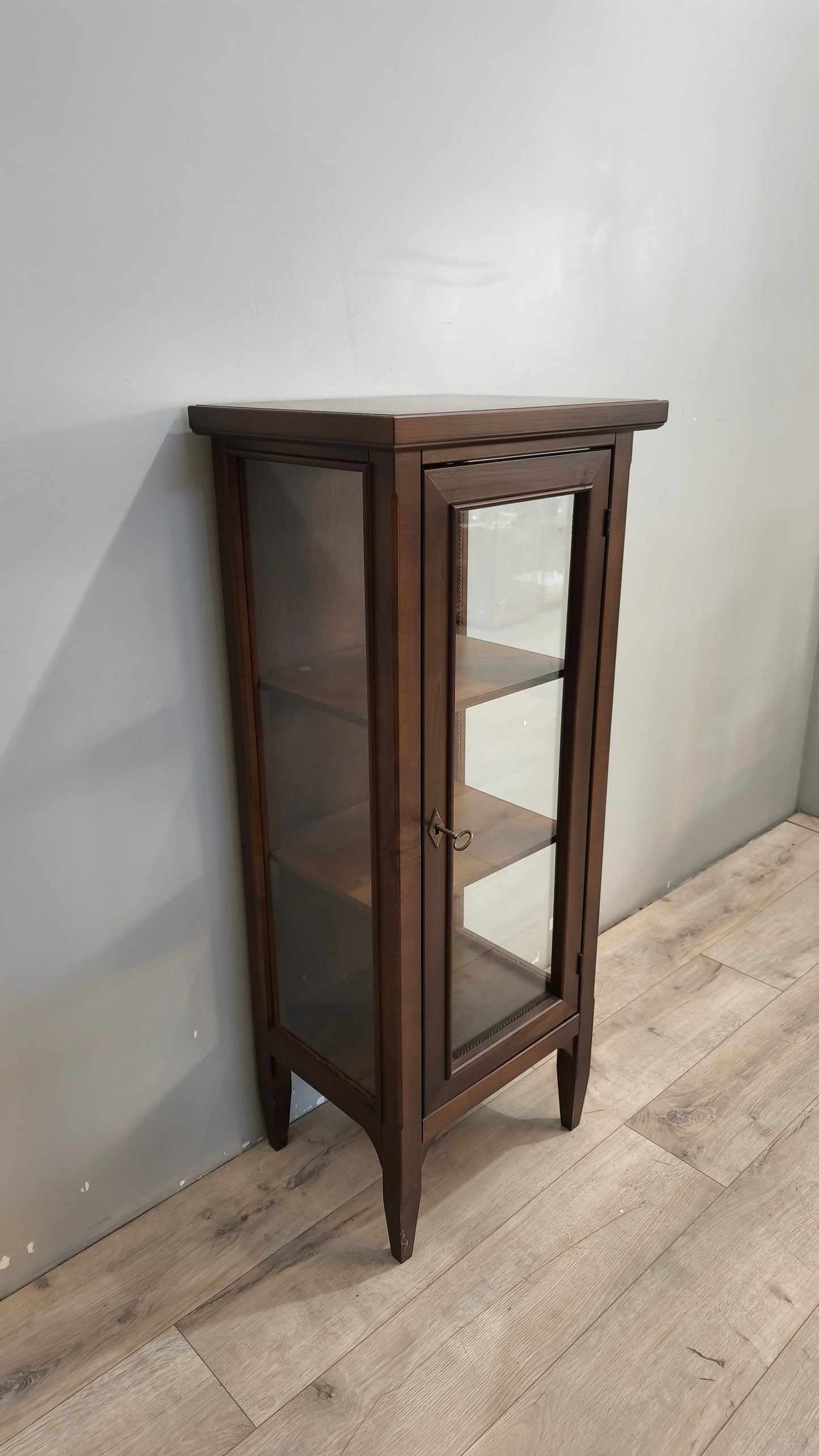 157 Vetrinetta in legno un'anta