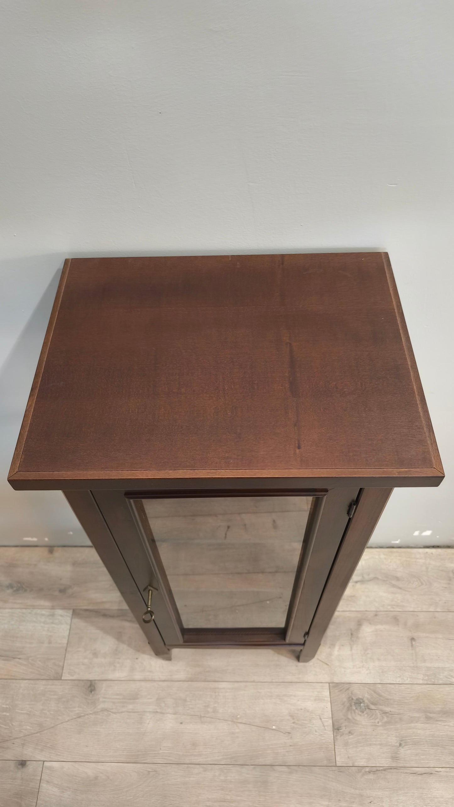 157 Vetrinetta in legno un'anta