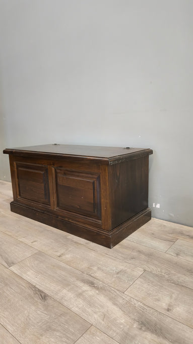 162 Cassapanca in legno
