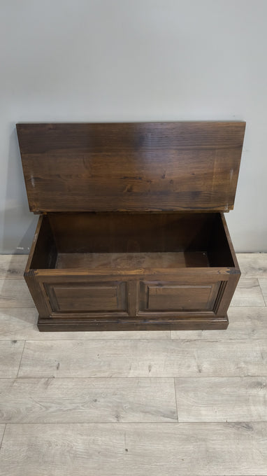 162 Cassapanca in legno