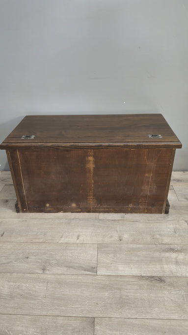 162 Cassapanca in legno