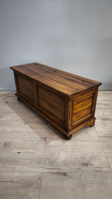 91435 Cassapanca in legno
