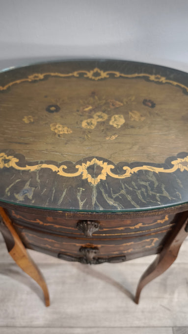 91438 Comodino in legno intarsiato con due cassetti frontali