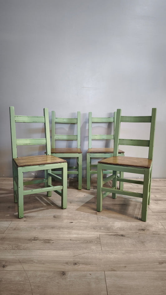 181 Set n 4 sedie verdi con seduta color legno