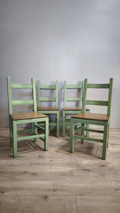 181 Set n 4 sedie verdi con seduta color legno