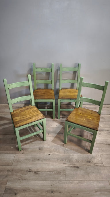 181 Set n 4 sedie verdi con seduta color legno