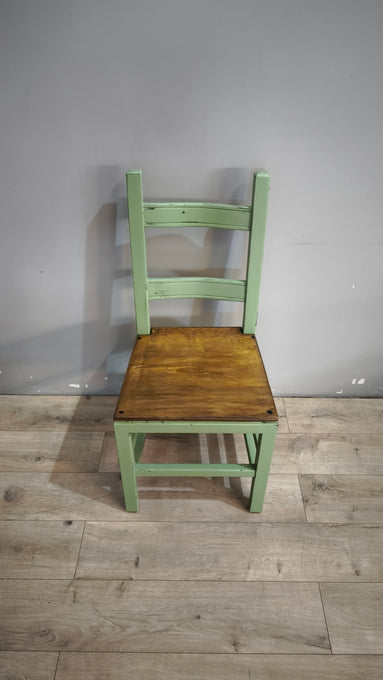 181 Set n 4 sedie verdi con seduta color legno