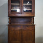 91448 Credenza in legno massello con vetrina