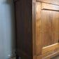 91448 Credenza in legno massello con vetrina