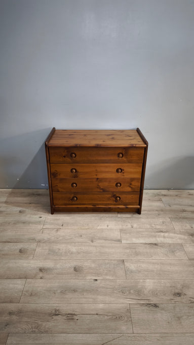91433 Cassettiera in legno con quattro cassetti