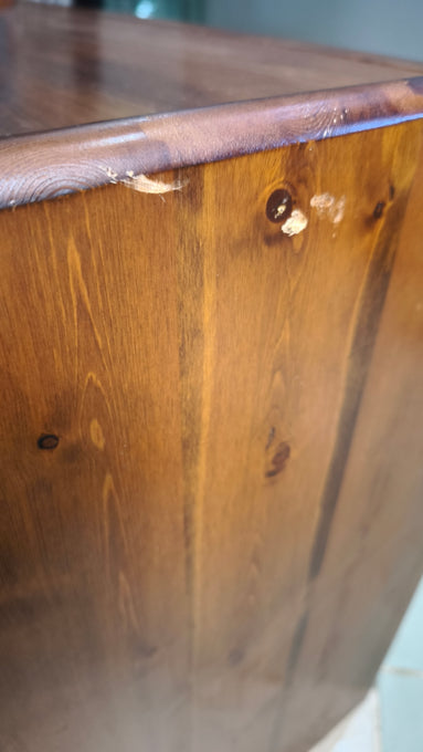 91433 Cassettiera in legno con quattro cassetti