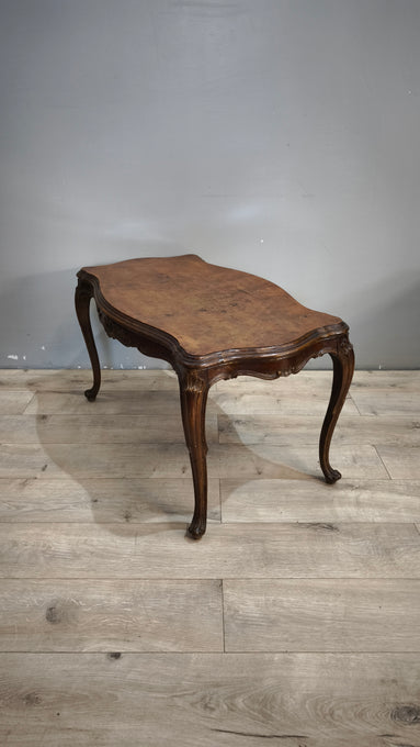 91437 Tavolo da salotto con gambe a sciabola