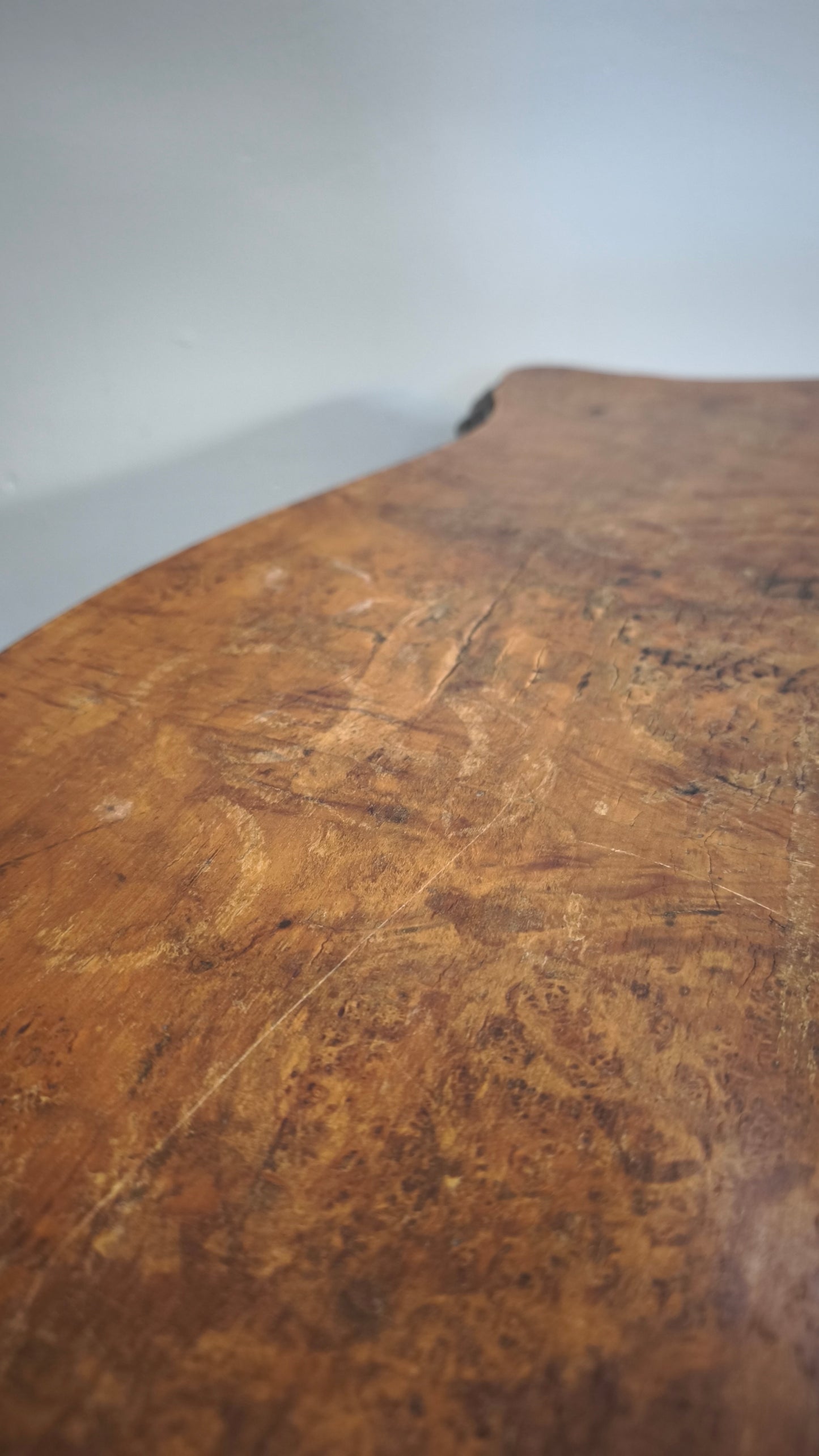 91437 Tavolo da salotto con gambe a sciabola