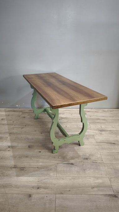 179 Tavolo fratino con base dipinta verde e piano color legno