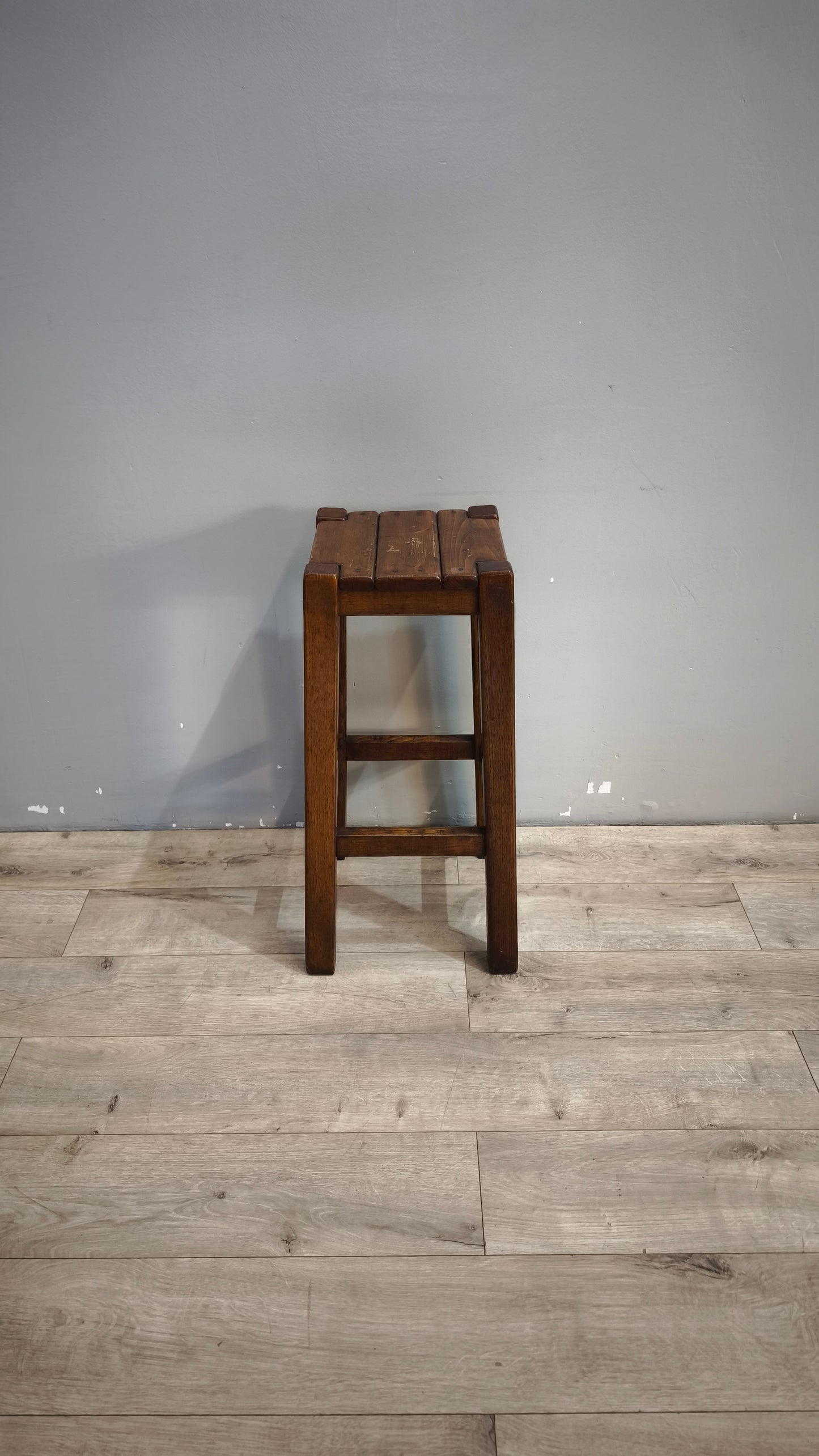 187 Sgabello in legno