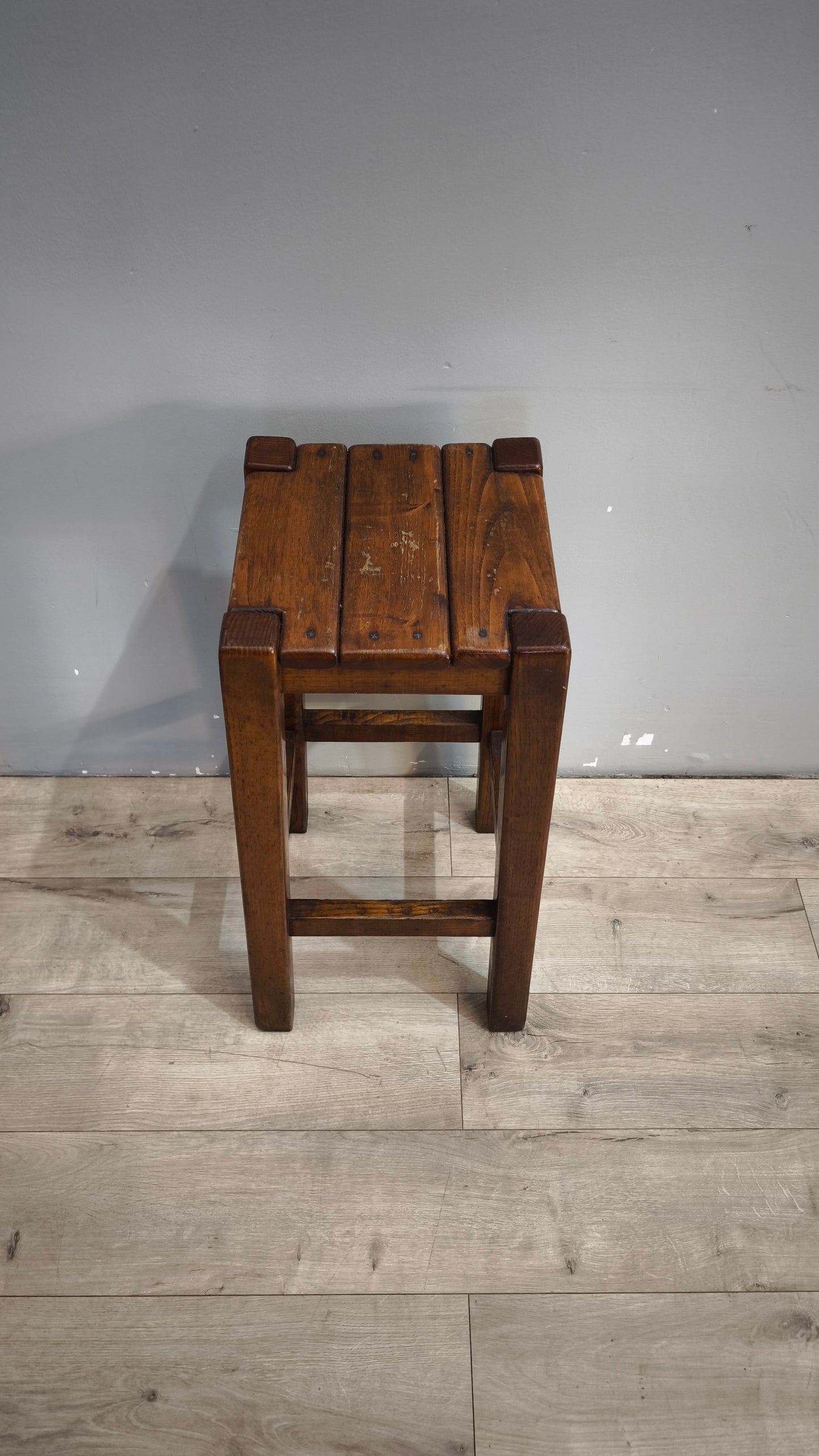 187 Sgabello in legno