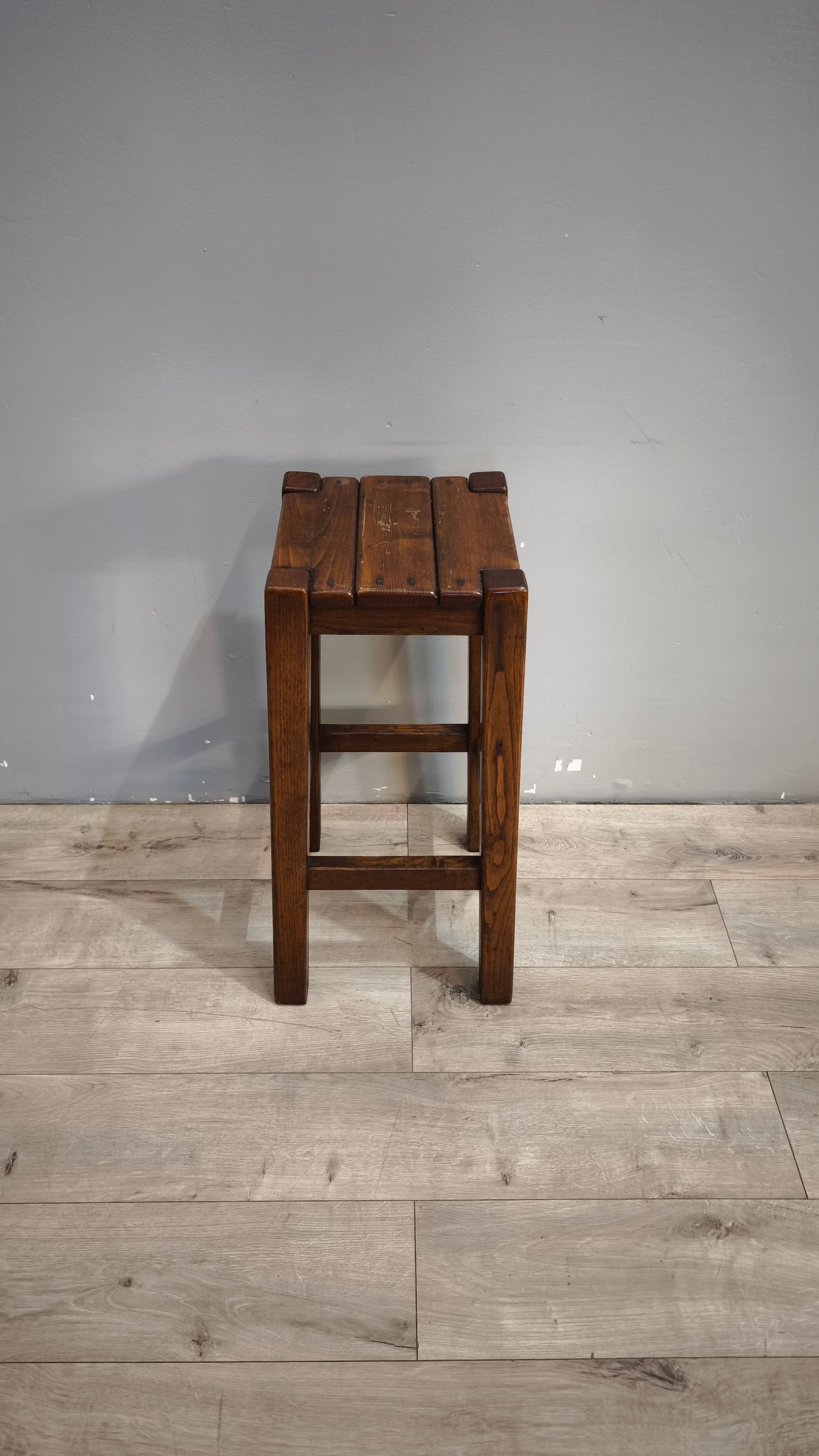 187 Sgabello in legno
