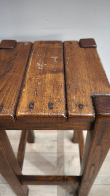 187 Sgabello in legno