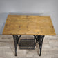 191 Base in ghisa Singer con piano in legno