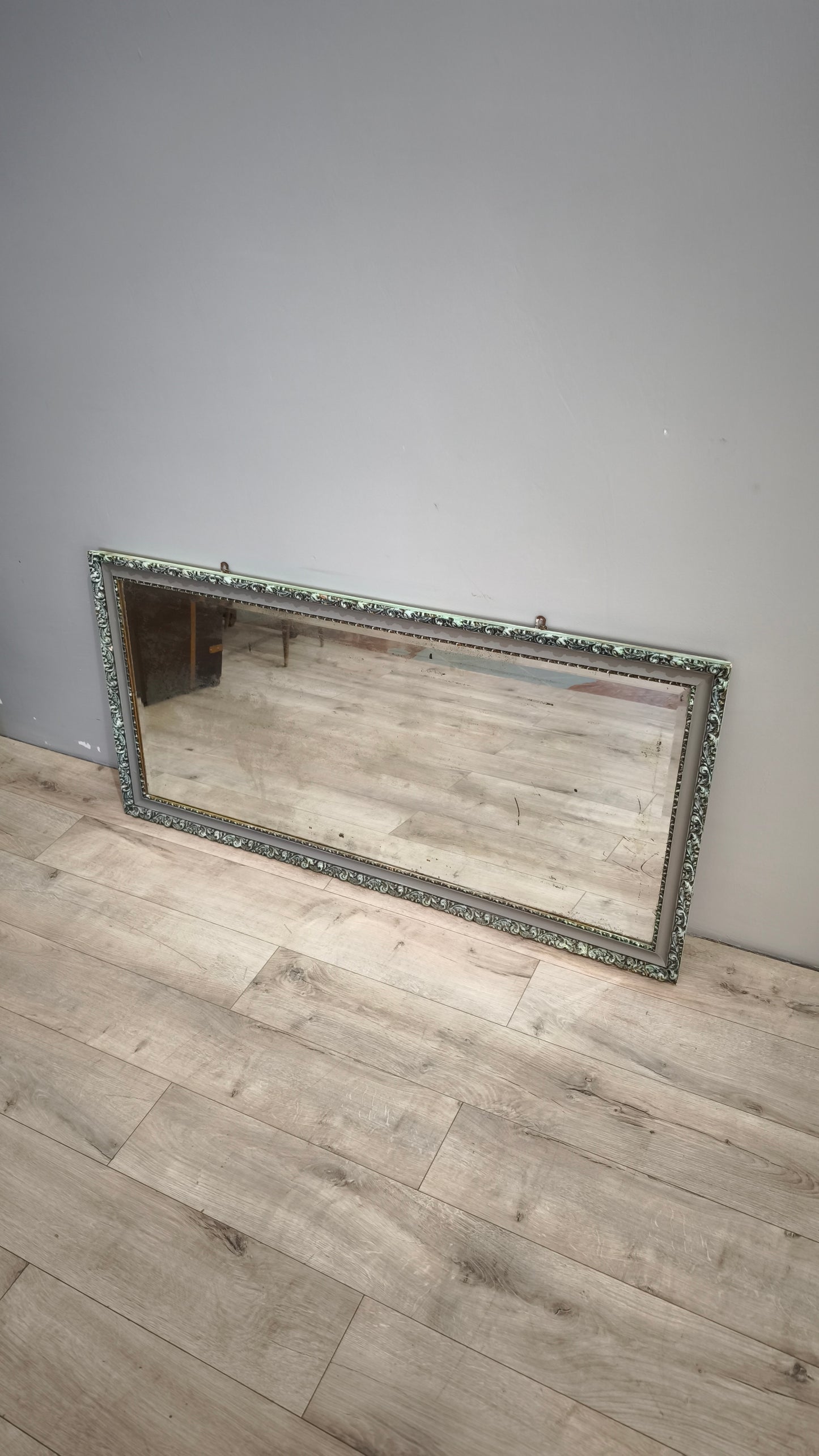 1887 Specchio con cornice rettangolare color argento e verde