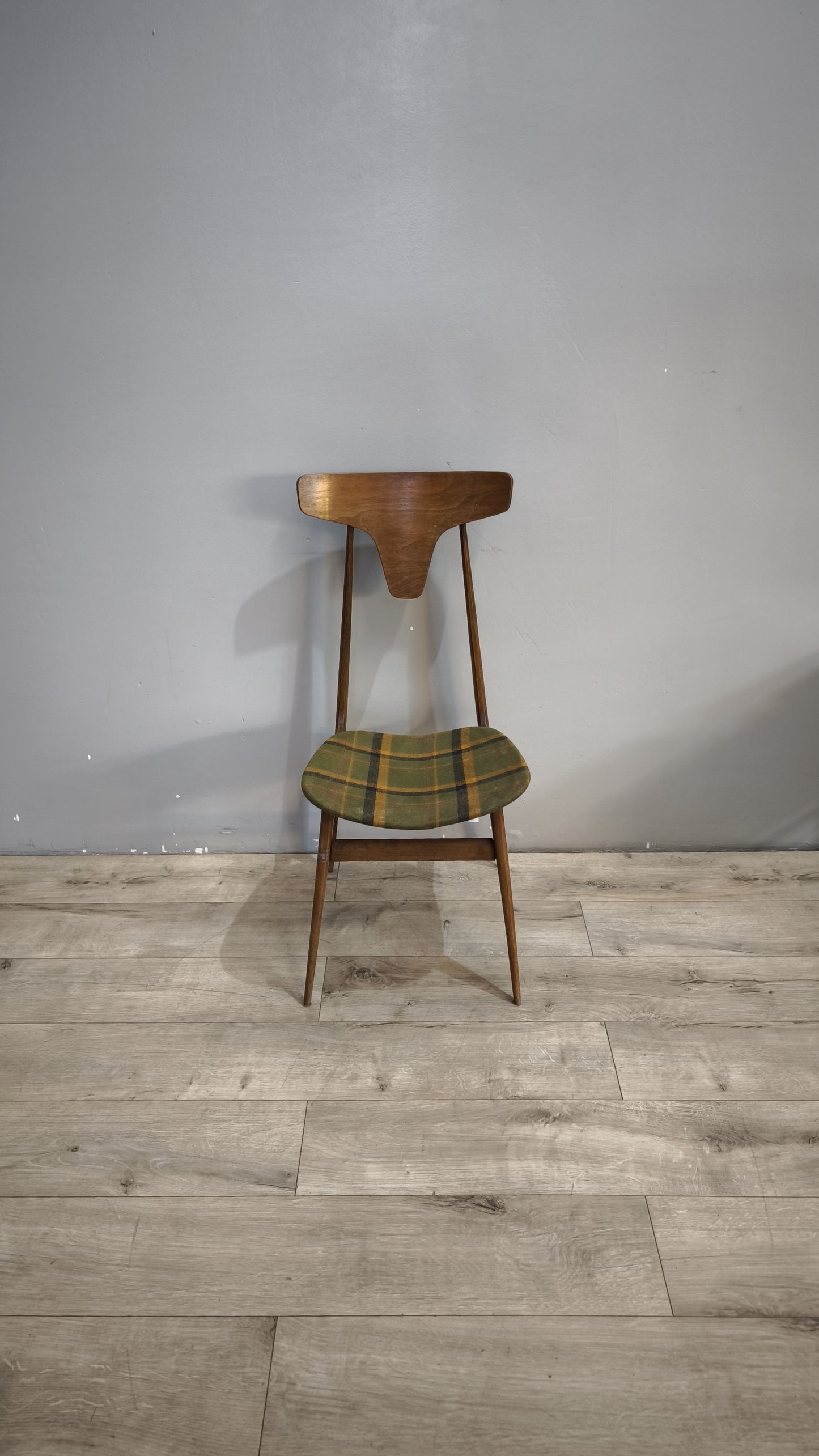 91486 Sedia singola in legno stile nordico