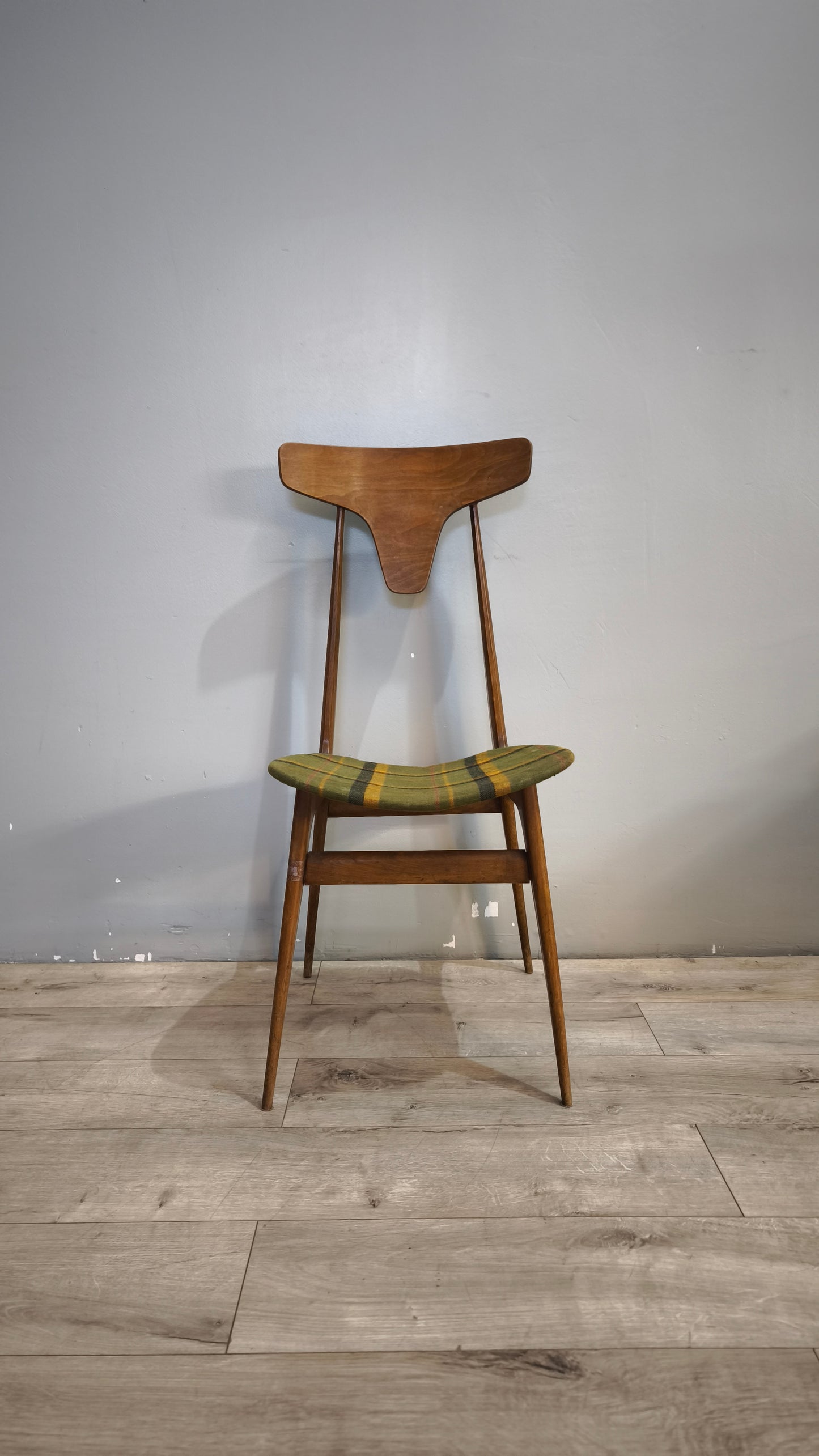 91486 Sedia singola in legno stile nordico